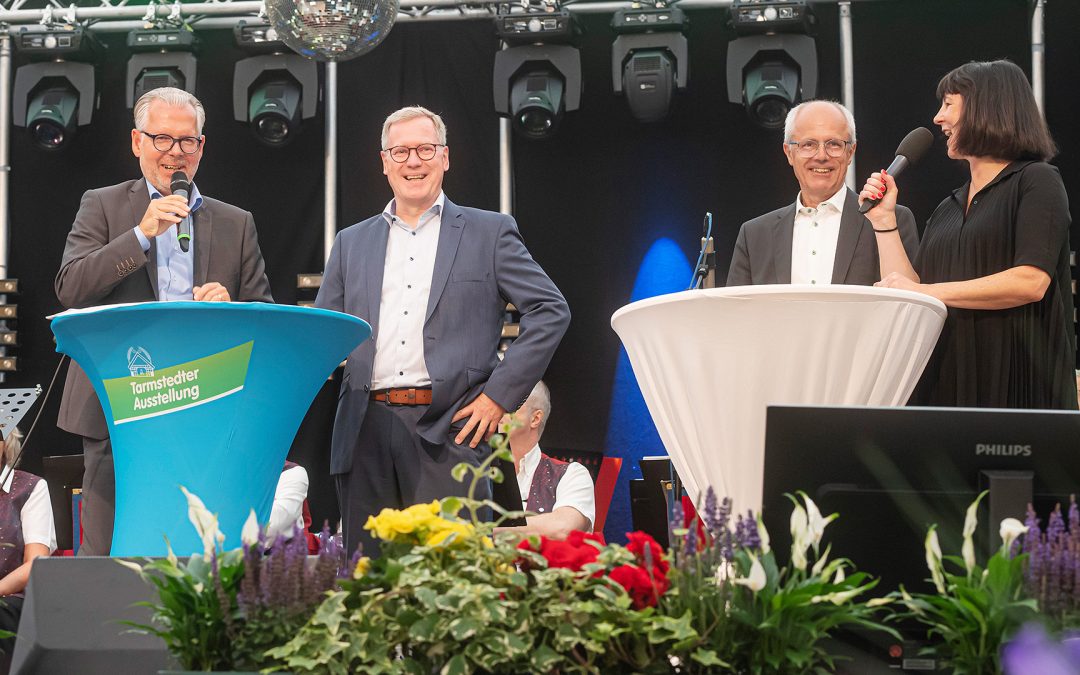 Dirk Gieschen als Geschäftsführer der Tarmstedter Ausstellung feierlich verabschiedet